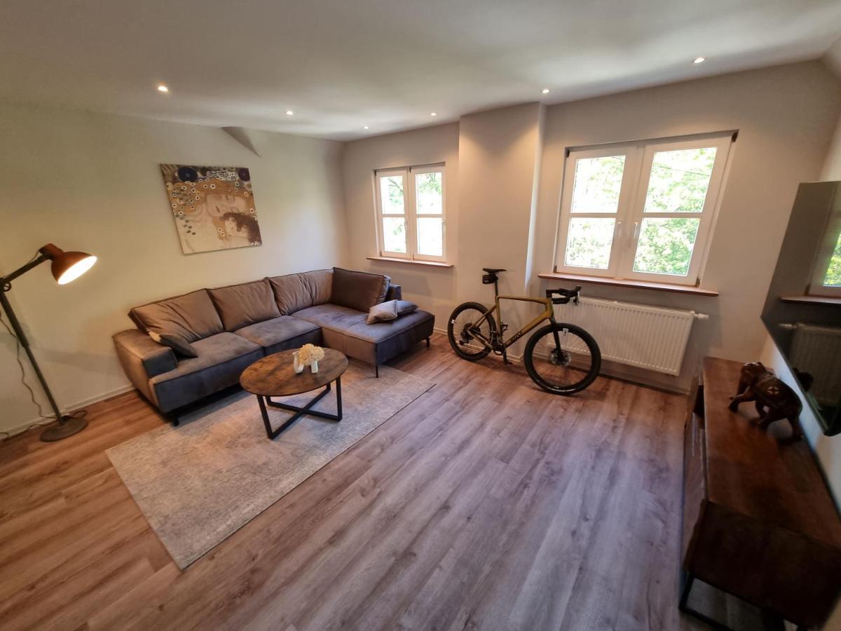 5 Sterne Bahnhoftraum, Appartement "Waldliebe" 133Qm, Grosse Terrasse 70Qm, Qr Code Scannen Fuer Virtuellen Rundgang, Premium Ausstattung Braunfels Exterior photo