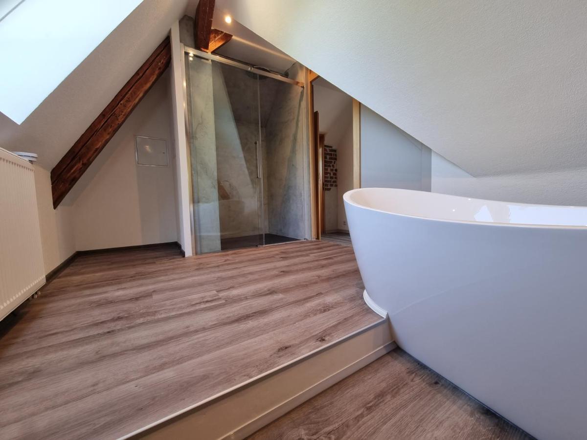 5 Sterne Bahnhoftraum, Appartement "Waldliebe" 133Qm, Grosse Terrasse 70Qm, Qr Code Scannen Fuer Virtuellen Rundgang, Premium Ausstattung Braunfels Exterior photo